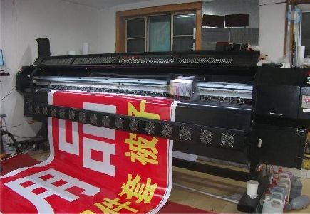 建始喷绘广告分辨率是多少？